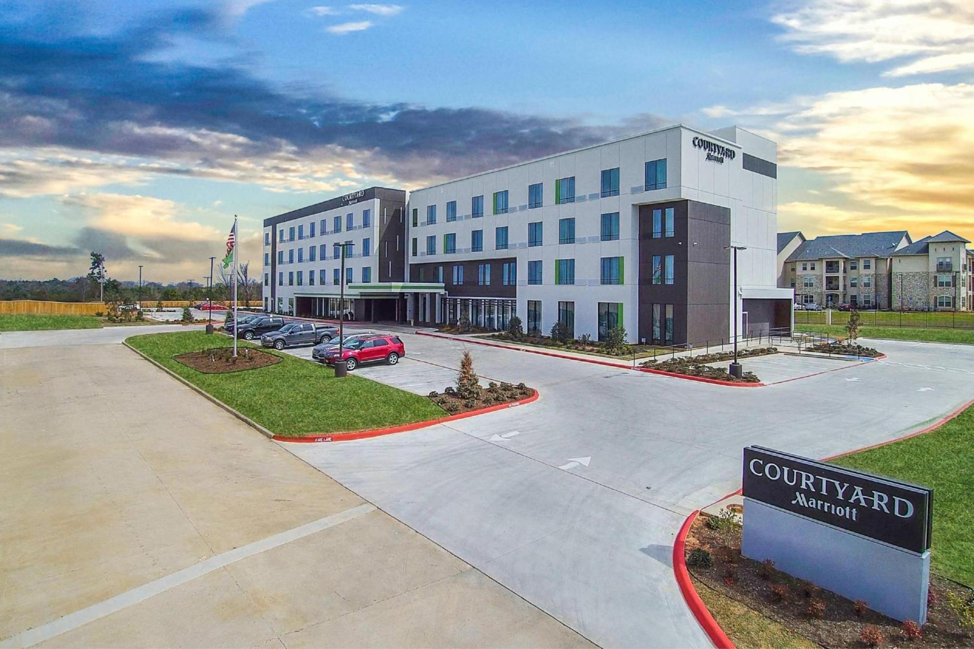 Courtyard By Marriott Longview North Hotel Bagian luar foto